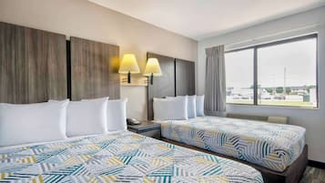 Escritorio, cortinas blackout, wifi gratis y ropa de cama