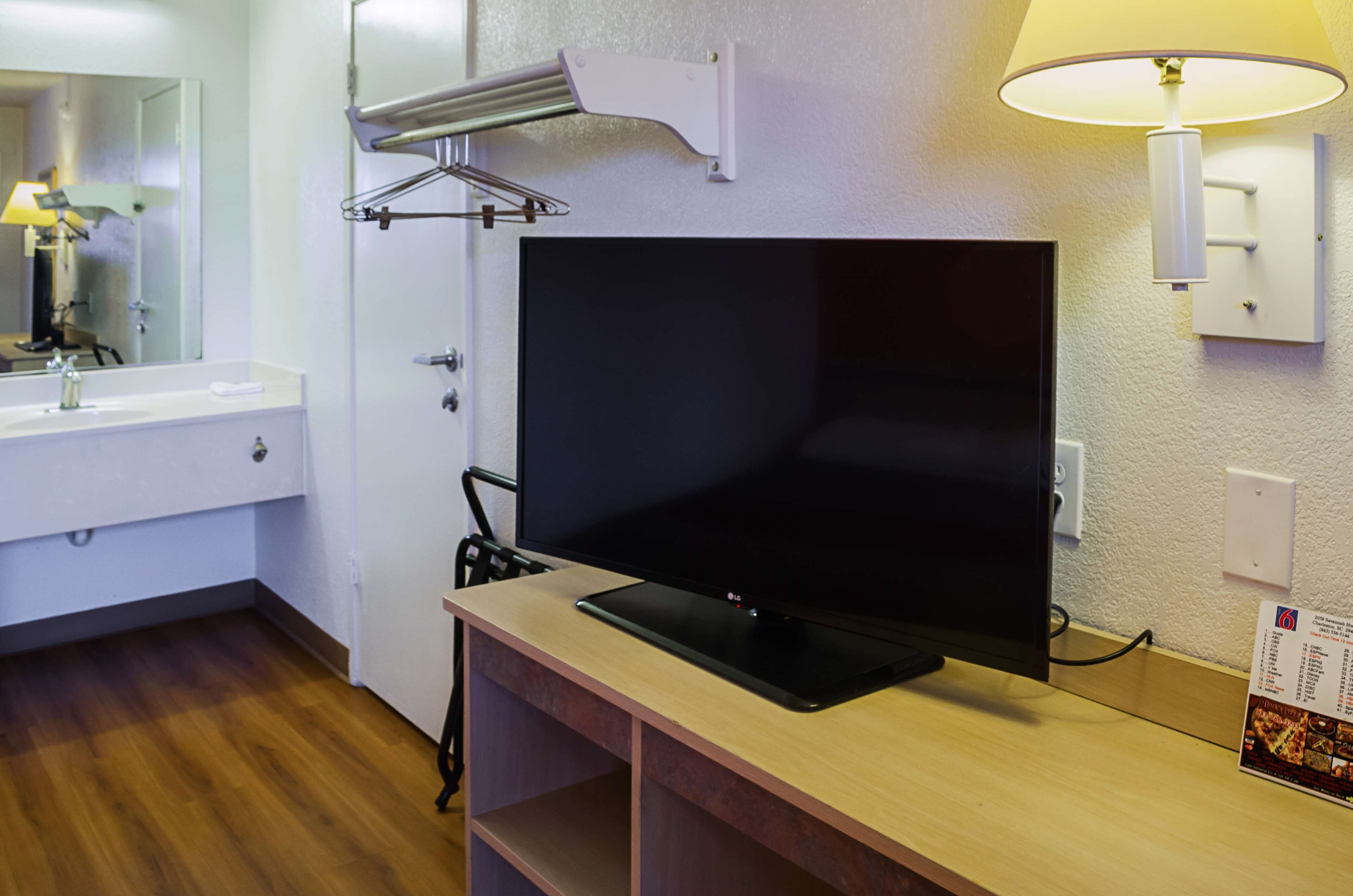 Photo - West Ashley Inn