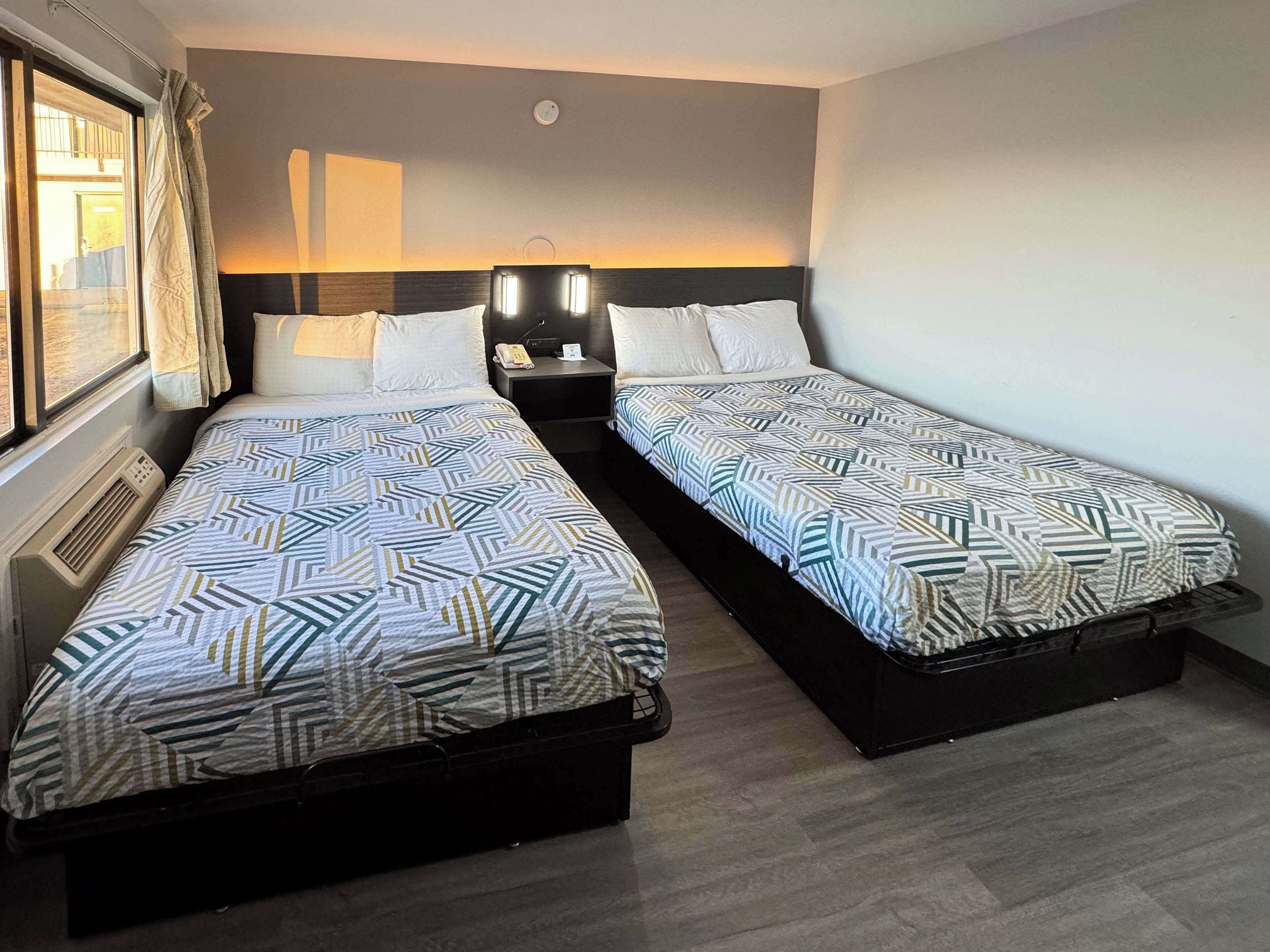 Minibar, Wi-Fi gratuit, draps fournis