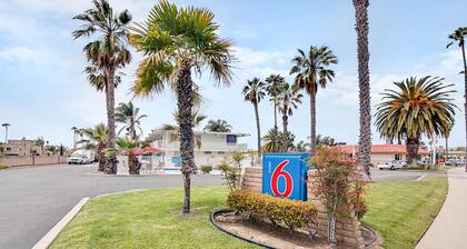Motel 6 Ventura, CA - Beach