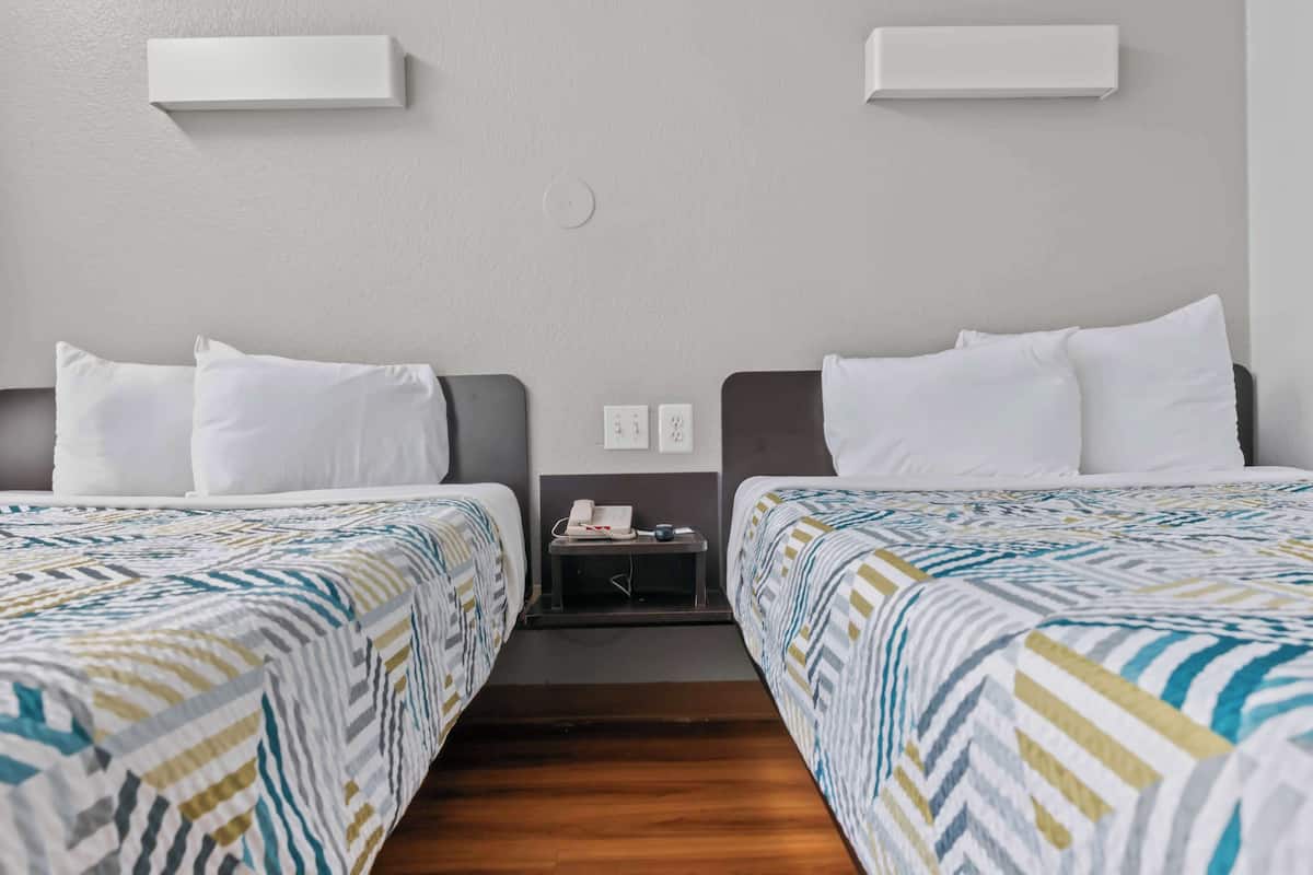 Draps fournis, accès pour personnes à mobilité réduite