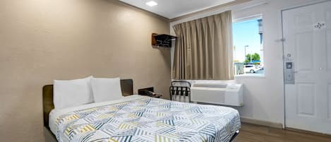 Free WiFi, bed sheets