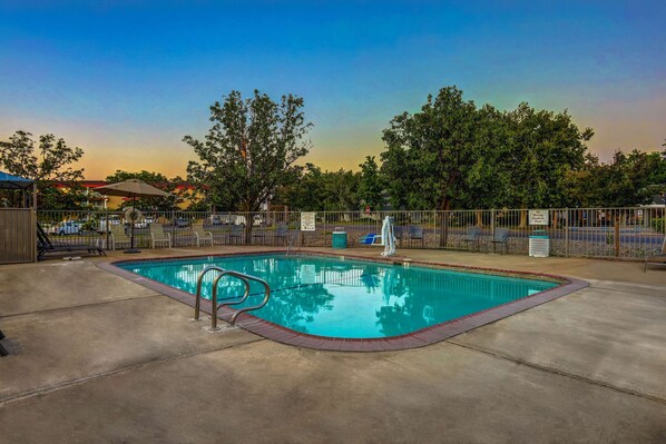 Seasonal outdoor pool