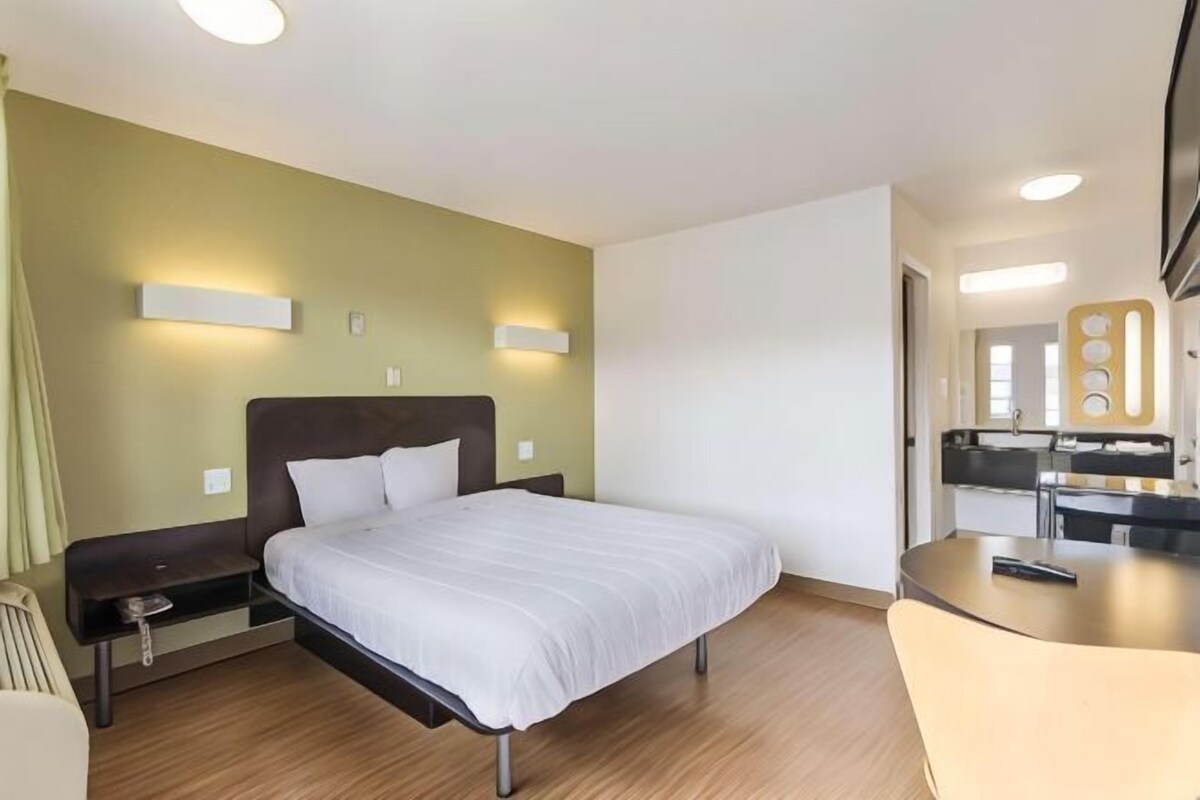 Iron/ironing board (on request), WiFi (free), bed sheets
