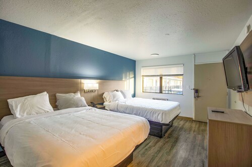 Suburban Studios South Bend Notre Dame Area