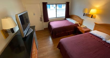 Travelodge by Wyndham Grand Rapids North