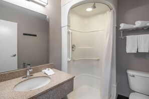 Combined shower/bathtub, hair dryer, towels, soap