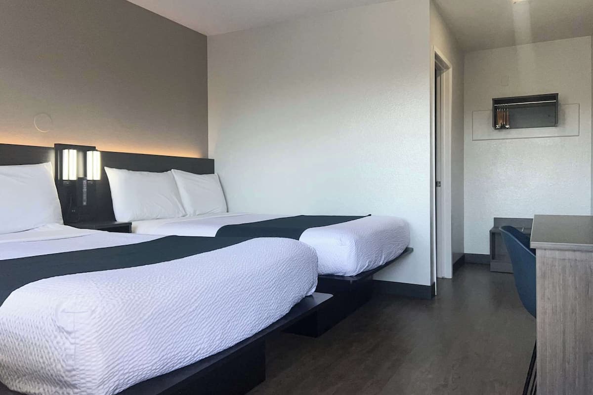 Bureau, rideaux occultants, Wi-Fi gratuit, draps fournis