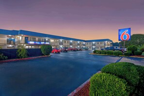 Exterior - Motel 6 Russellville, AR (Russellville)