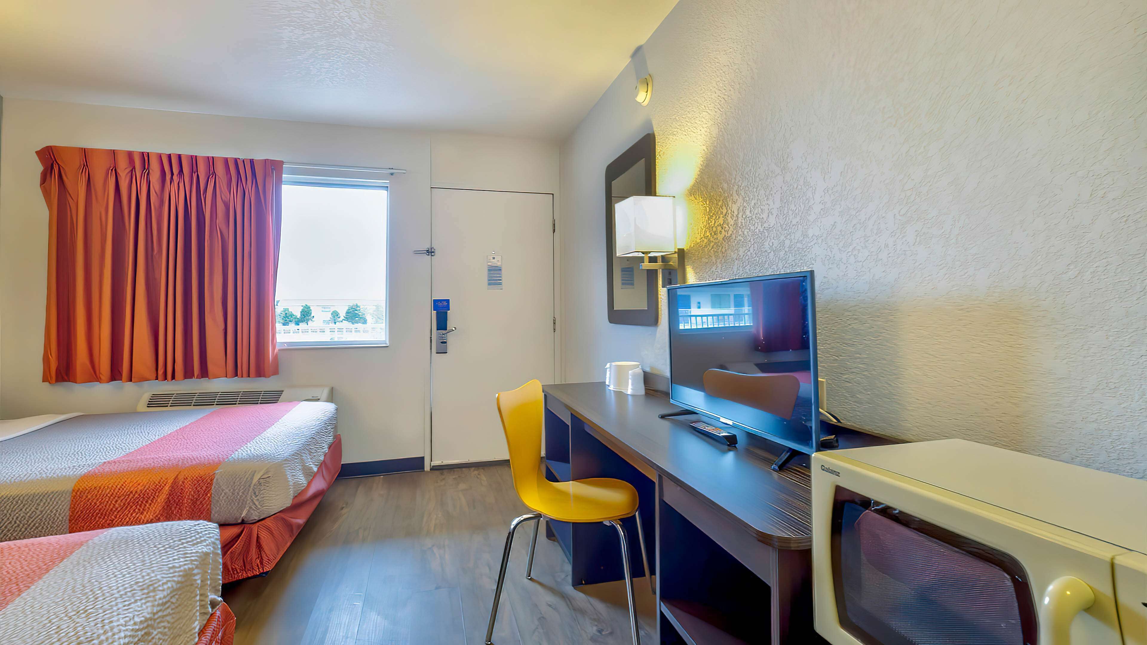 Lits bébé (gratuits), Wi-Fi gratuit, draps fournis