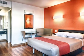 Free WiFi, bed sheets
