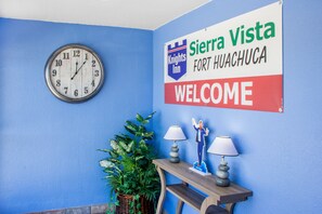 Hallway - Knights Inn Sierra Vista (Sierra Vista)