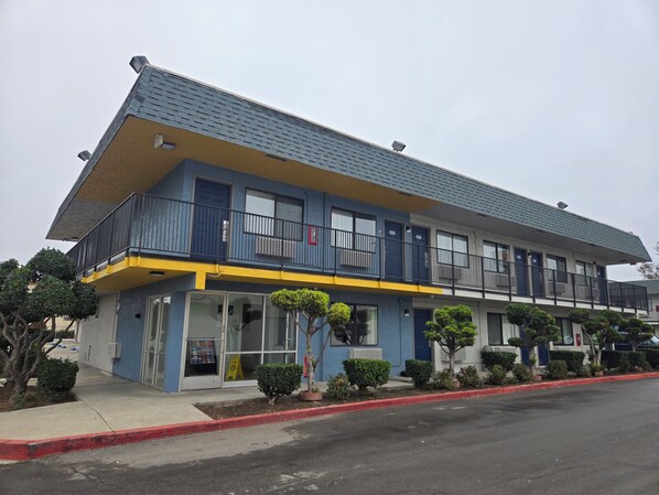 Exterior - Super 8 by Wyndham Tracy (Tracy)