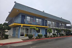 Exterior - Super 8 by Wyndham Tracy (Tracy)