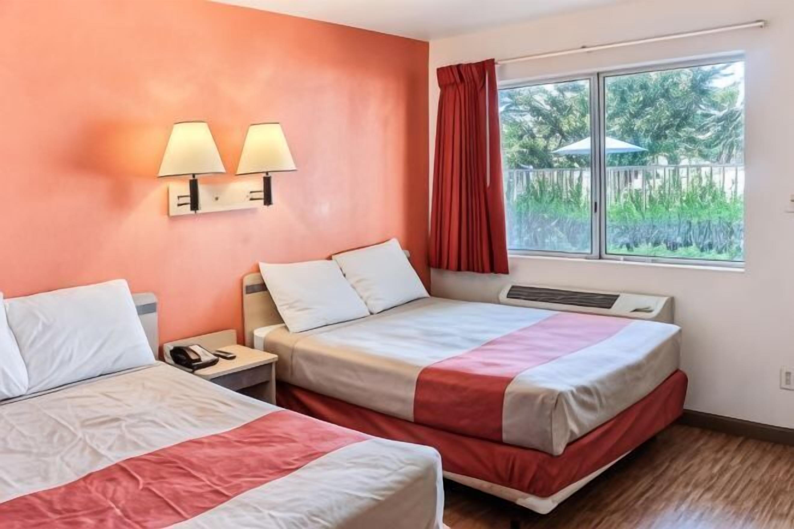 Free WiFi, bed sheets, wheelchair access