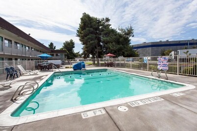 Park Inn by Radisson, Turlock