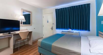 Motel 6 Green River, UT