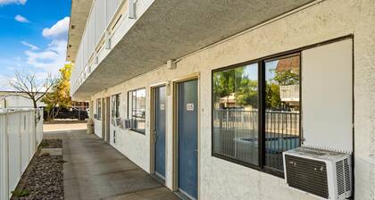 Motel 6 Kalispell, MT