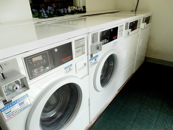 Laundry room - Motel 6 Kalispell, MT (Kalispell)