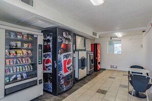Vending machine - Motel 6 Cheyenne WY (Cheyenne)