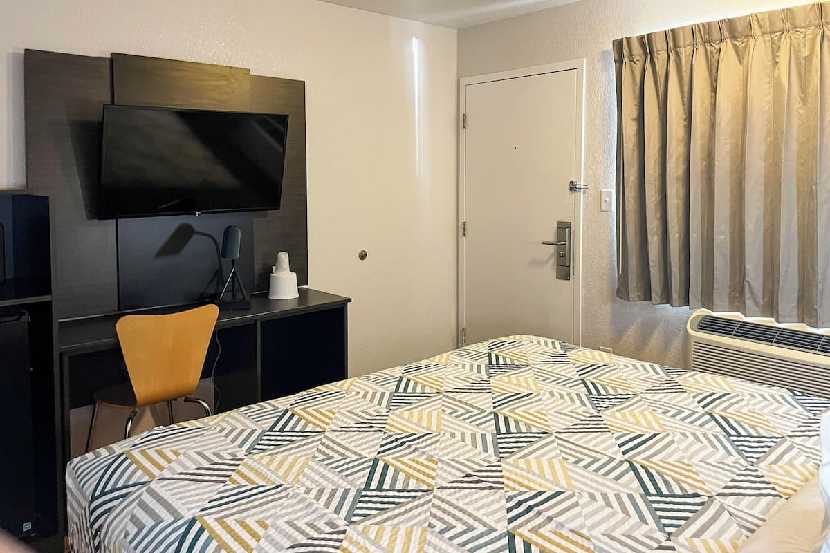 Free WiFi, bed sheets, wheelchair access