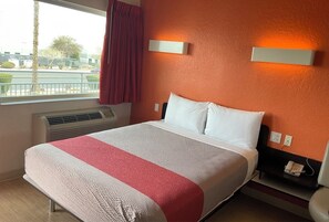 Free WiFi, bed sheets - Motel 6 Fort Collins, CO (Fort Collins)