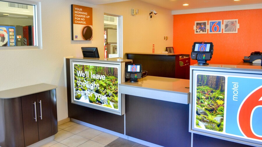 Motel 6 – Santa Nella, on I-5