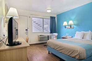 Free WiFi, bed sheets - Motel 6 Lubbock, TX (Lubbock)