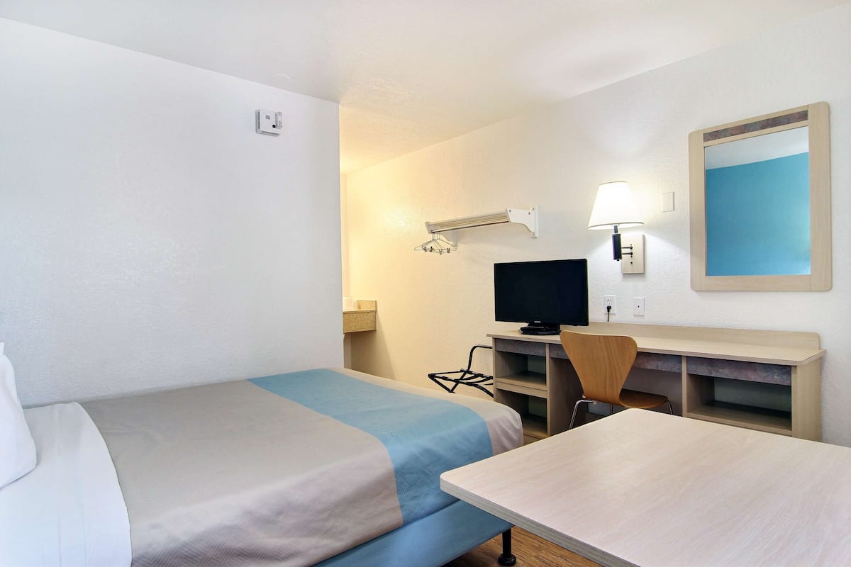 Wifi gratis y ropa de cama