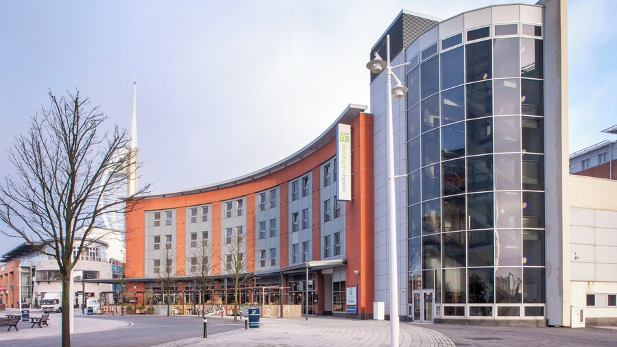 Holiday Inn Express Portsmouth - Gunwharf Quays by IHG