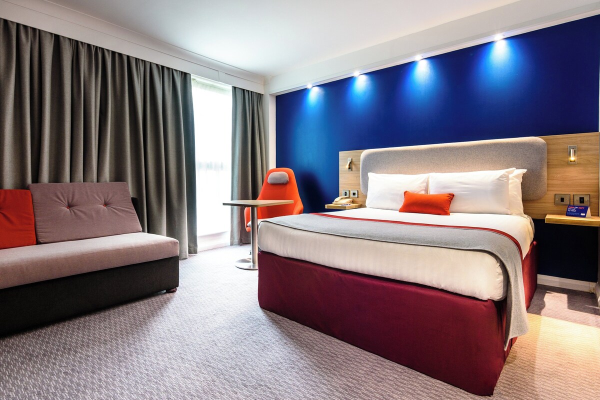 Standardzimmer, 1 Doppelbett und Schlafsofa (with Free Hot Breakfast)