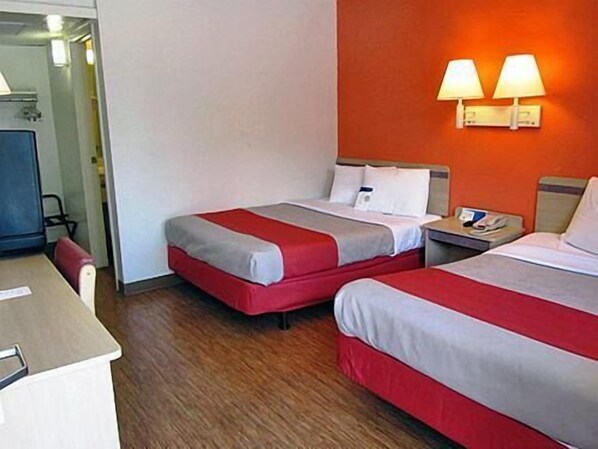 Free WiFi, bed sheets