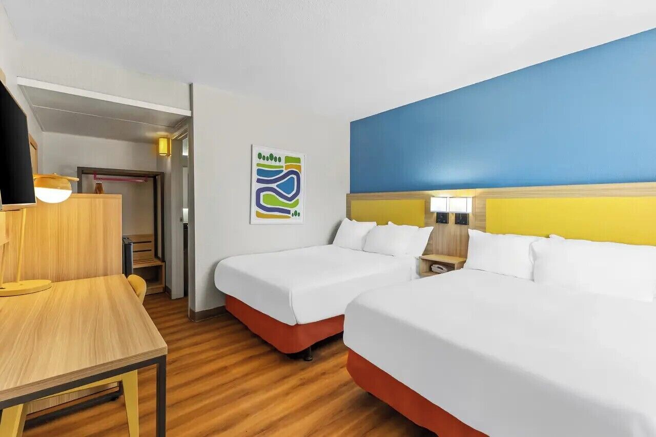 Standard Room, 2 Double Beds, Non Smoking | Desk, free WiFi, bed sheets, alarm clocks