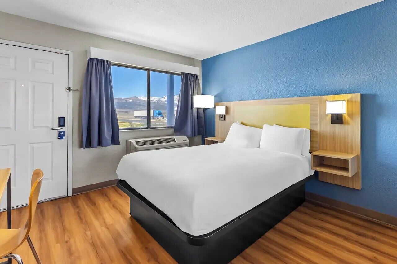 Desk, free WiFi, bed sheets, alarm clocks