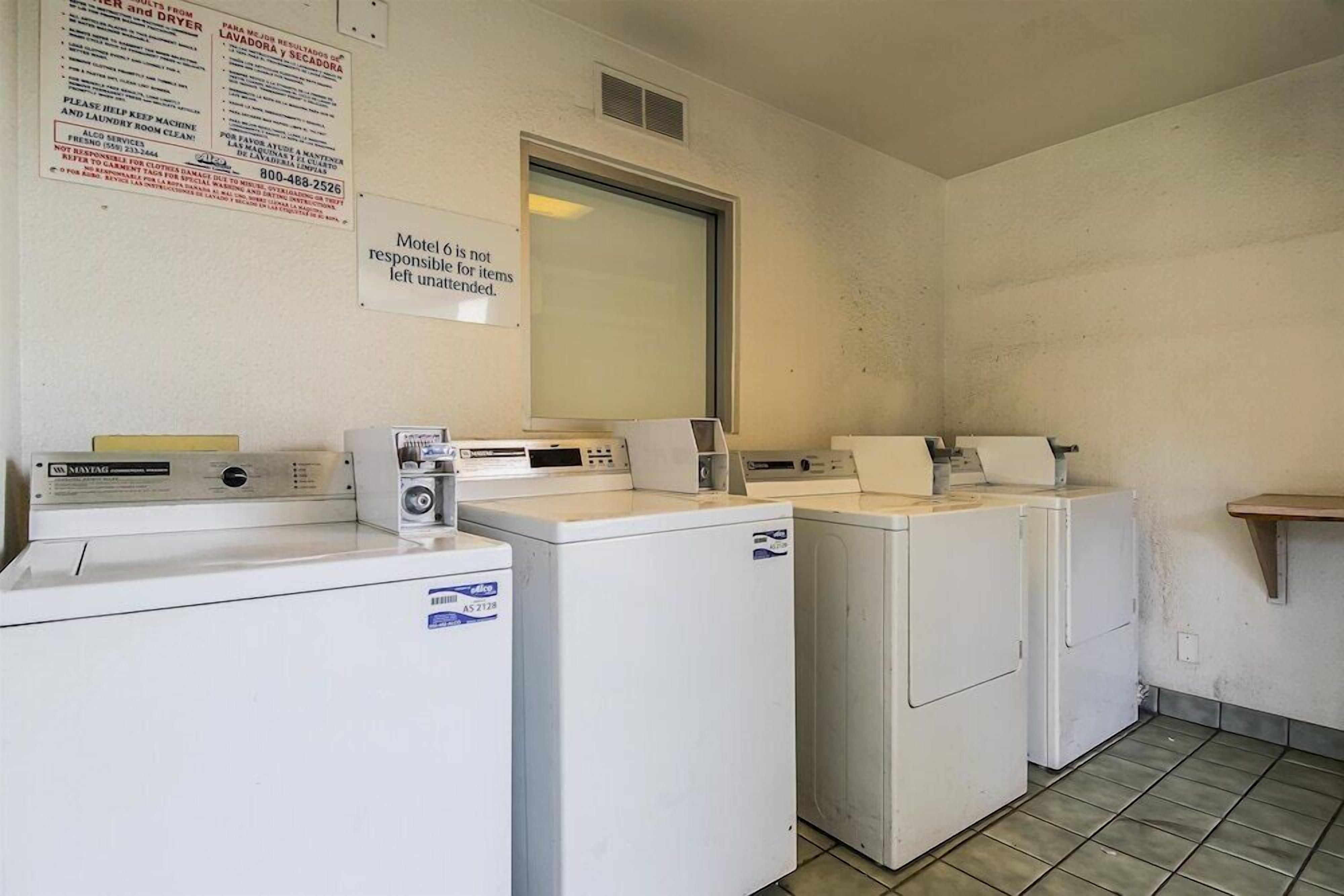 Photo - Bakersfield Inn