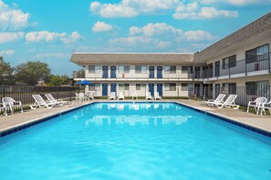 Seasonal outdoor pool