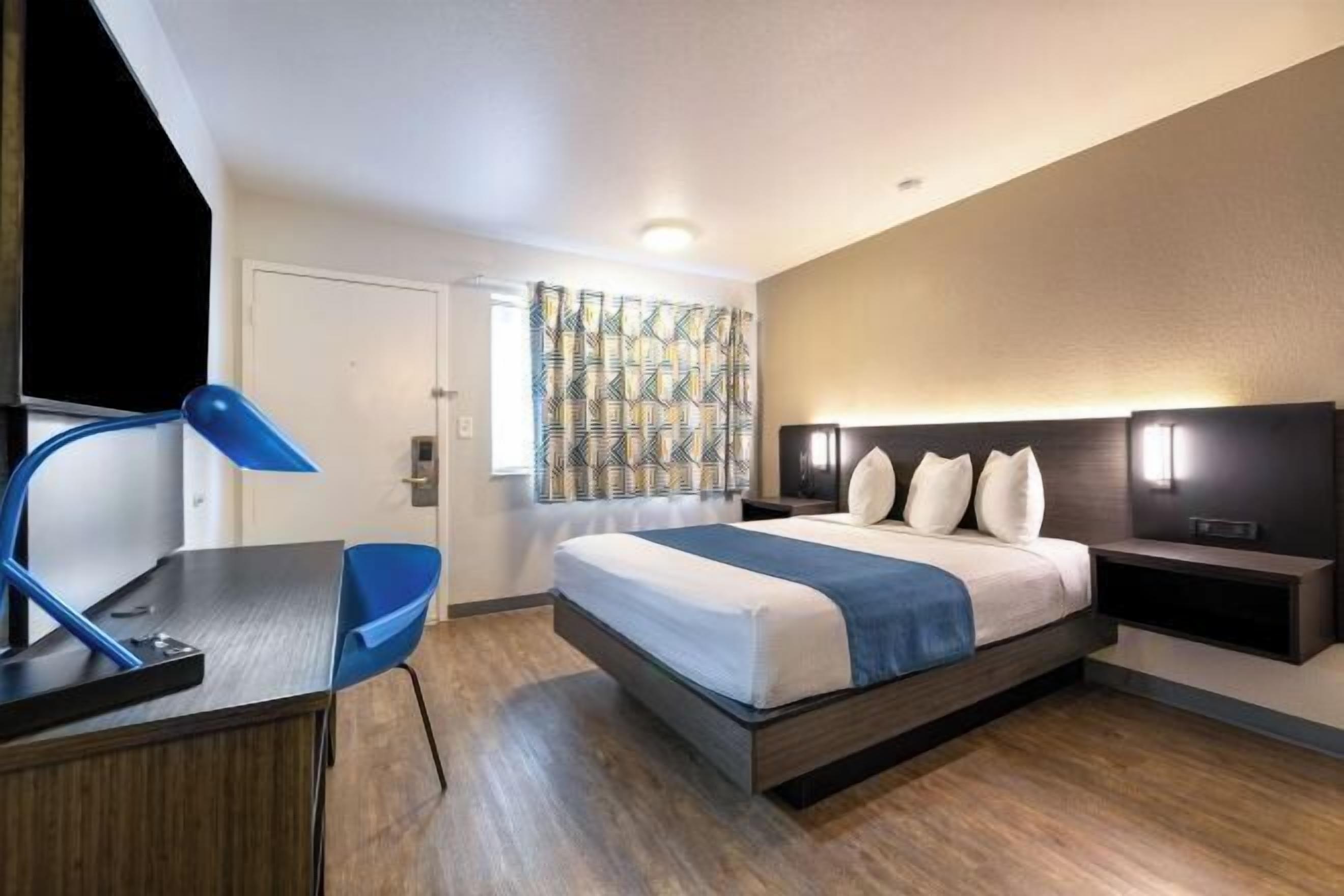 Wi-Fi gratuit, draps fournis