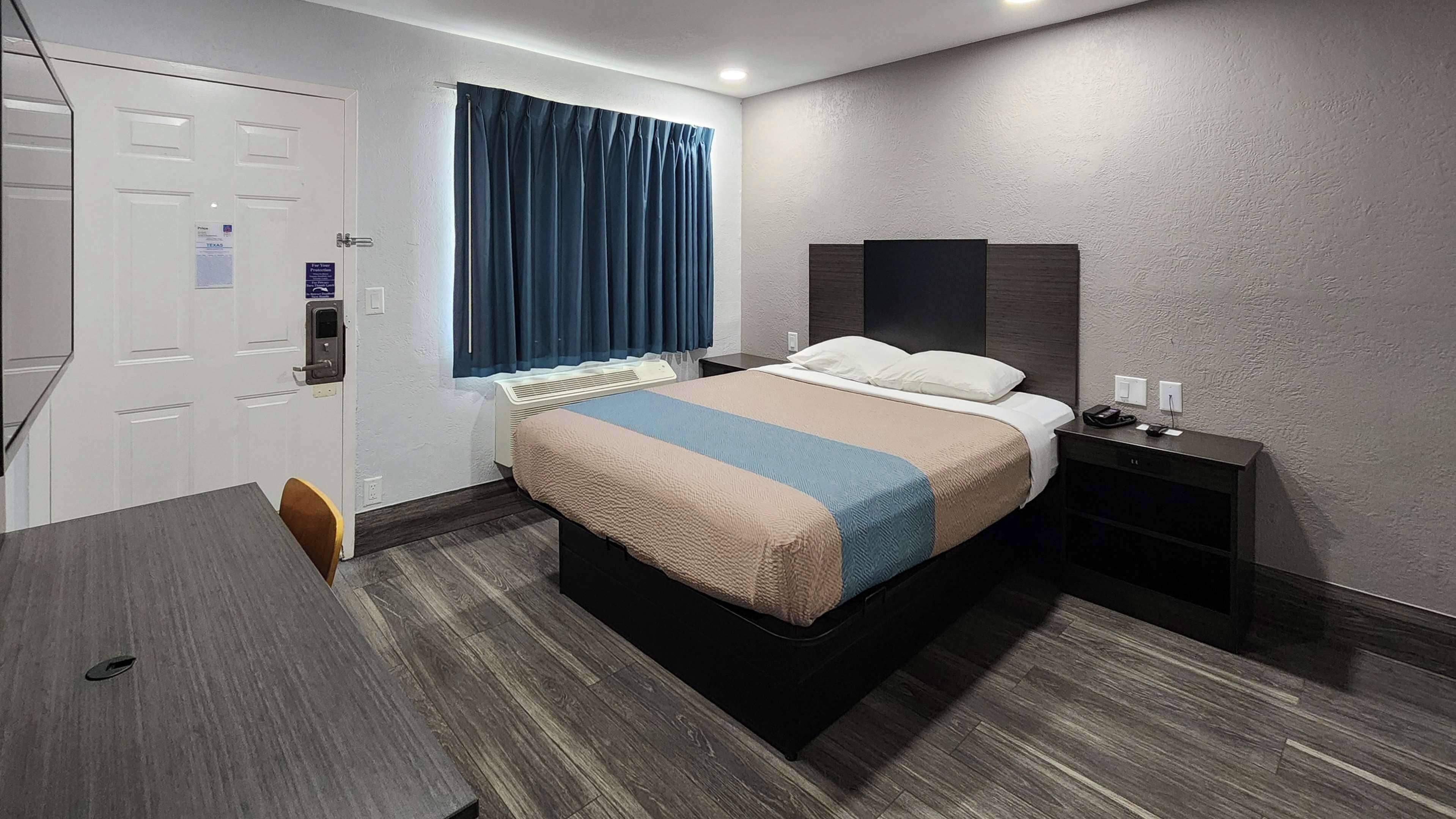 Photo - Motel 6-Galveston, TX