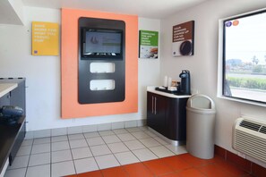 Lobby - Motel 6 Galveston, TX (Galveston)