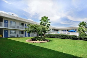 Exterior - Motel 6 Galveston, TX (Galveston)