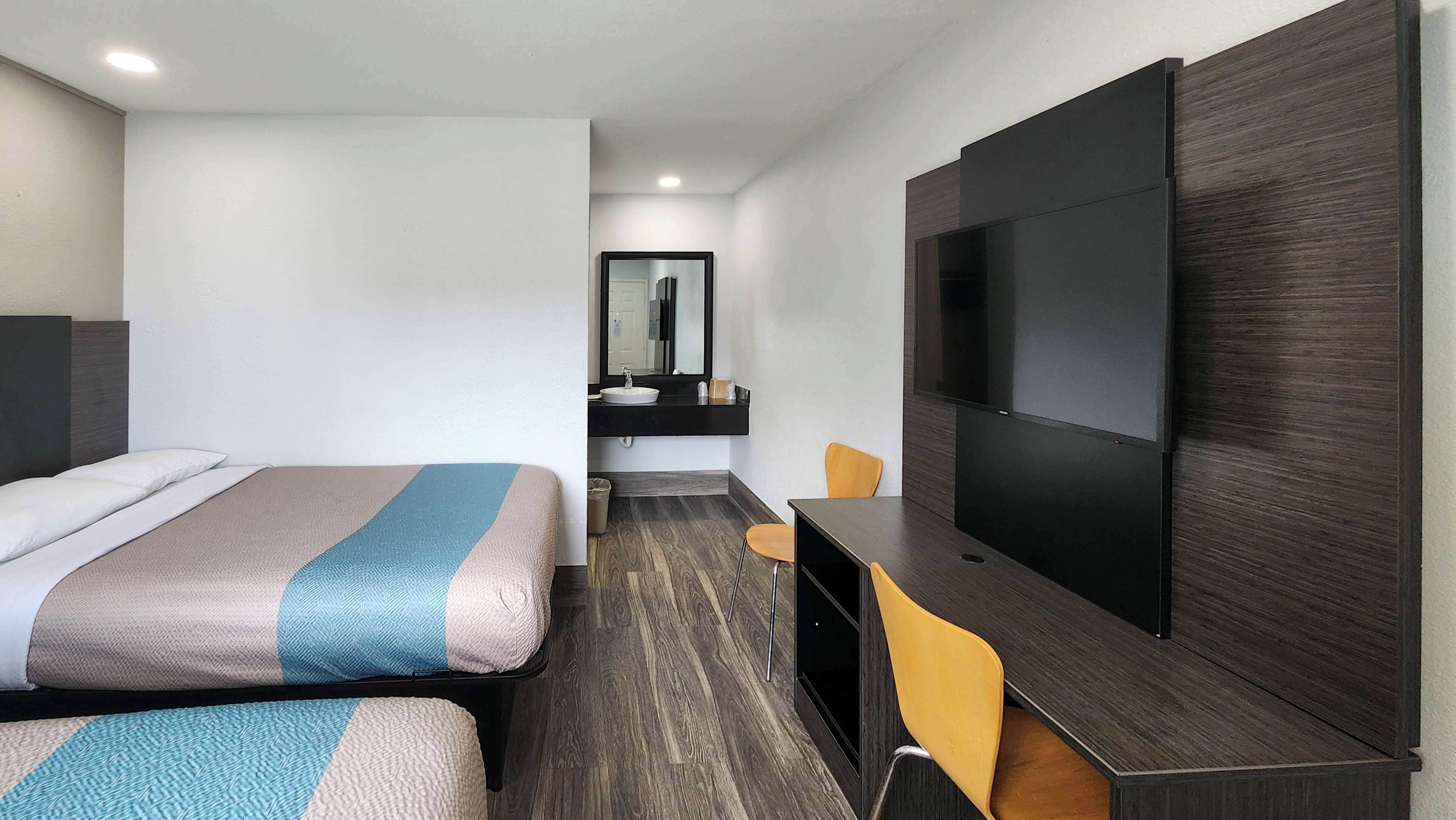 Photo - Motel 6-Galveston, TX