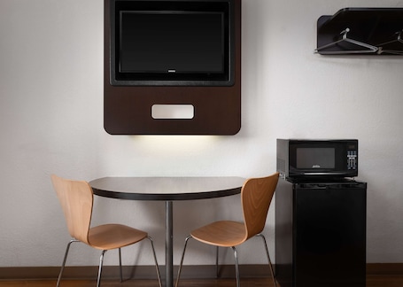 Frigobar. Motel 6 Carpinteria, CA - Santa Barbara - North