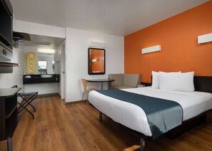 Cortinas blackout, wifi gratis y ropa de cama 