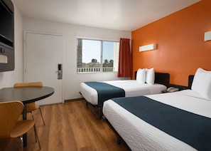 Verdunkelungsvorhänge, kostenloses WLAN, Bettwäsche