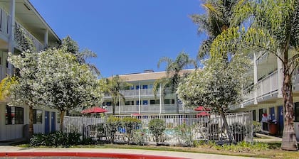 Motel 6 Carpinteria, CA - Santa Barbara - North