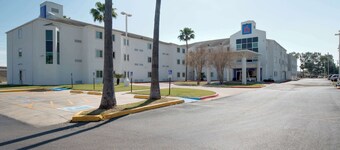 Motel 6 Brownsville, TX