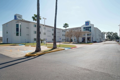 Motel 6 Brownsville, TX