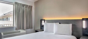 Motel 6 Austin, TX - North