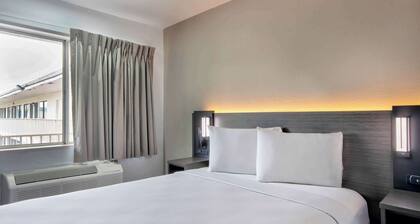 Motel 6 Austin, TX - North