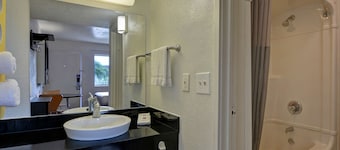 Motel 6 Dania Beach